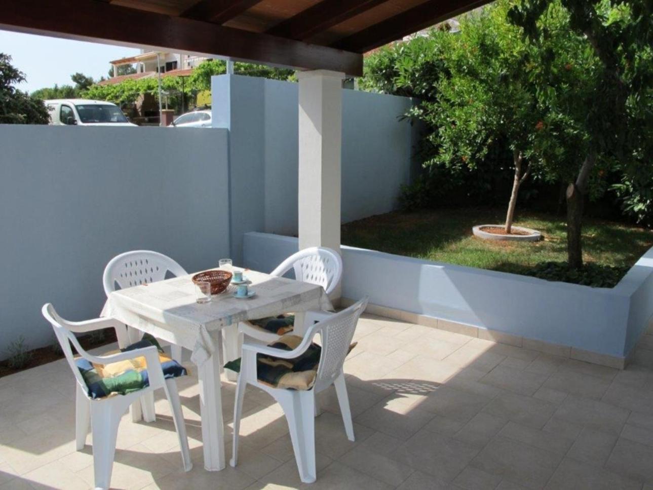 Apartmán The Blue House Vinkuran Pokoj fotografie